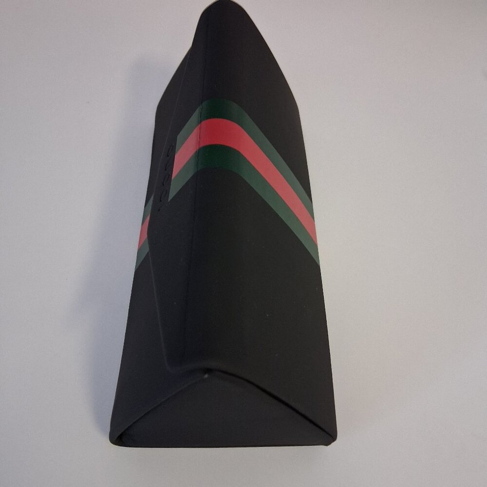 Gucci Foldable Sunglasses Case – Brand New with Cloth - Picture 3 of 11